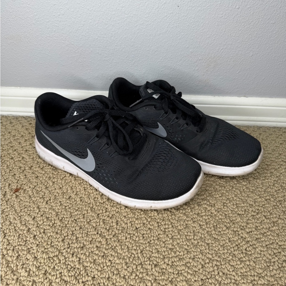 Nike Free RN Black Running Shoes 833989-001 NO INSOLE (Youth Size 4.5Y)